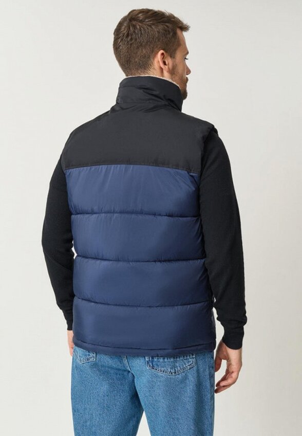 Жилет утепленный Baon