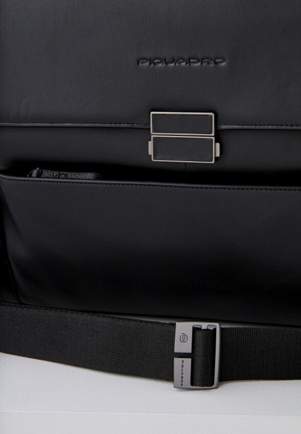 Портфель Piquadro