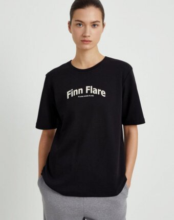 Футболка Finn Flare женщинам