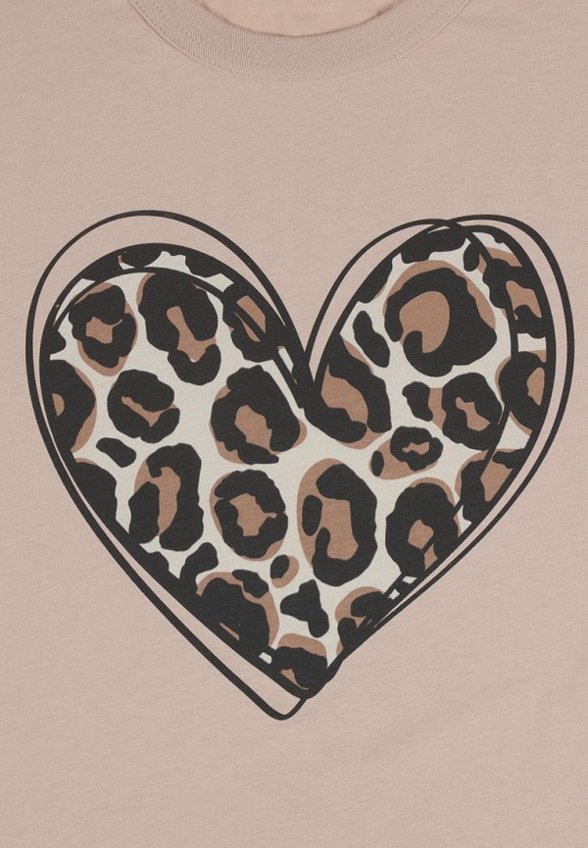 Футболка Апрель