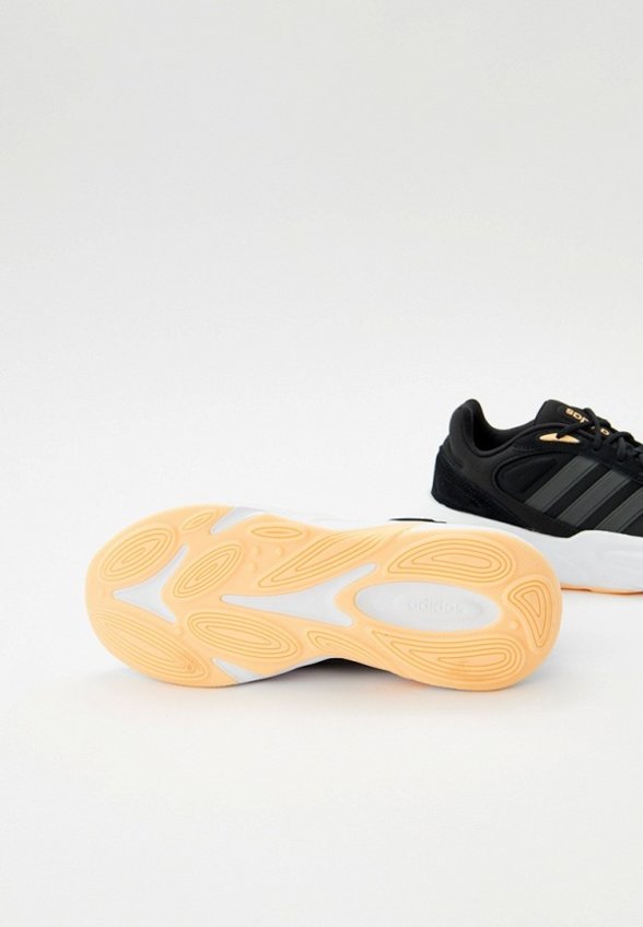 Кроссовки adidas