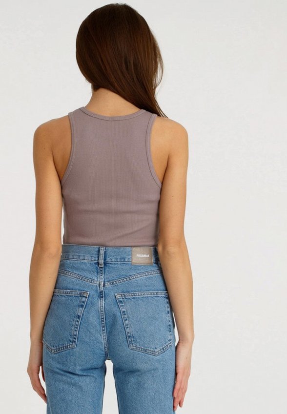 Майка Апрель