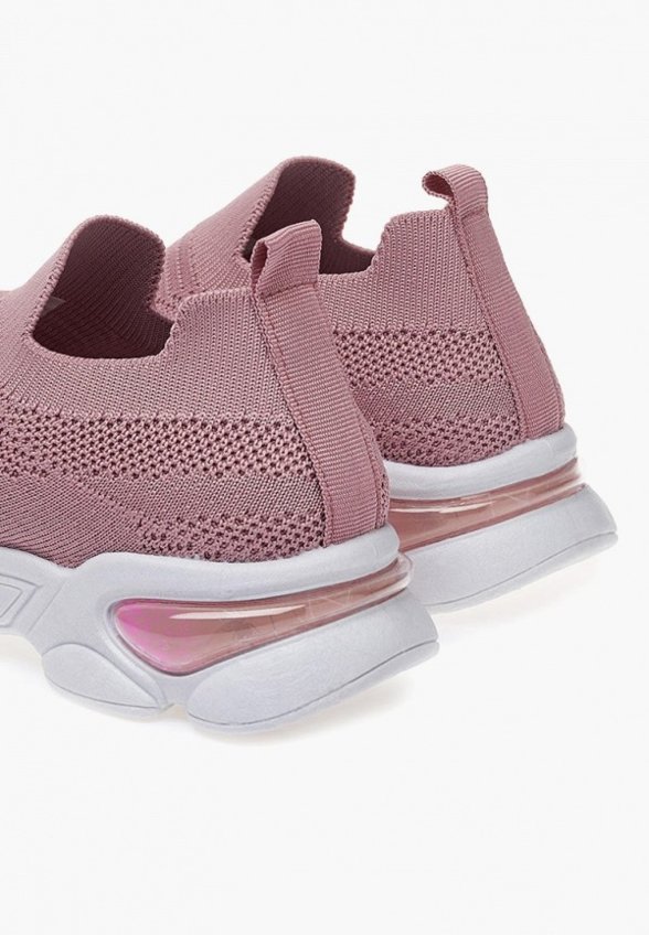 Кроссовки Tikkago