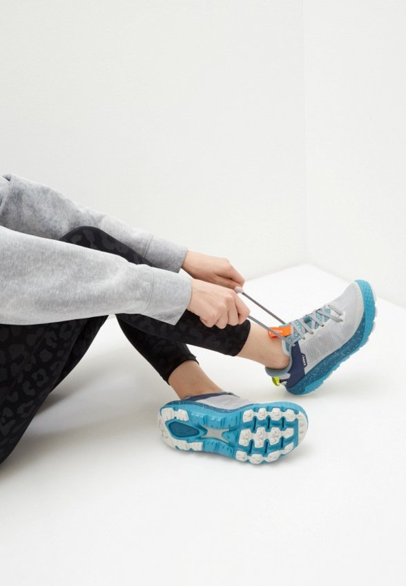 Кроссовки Karhu