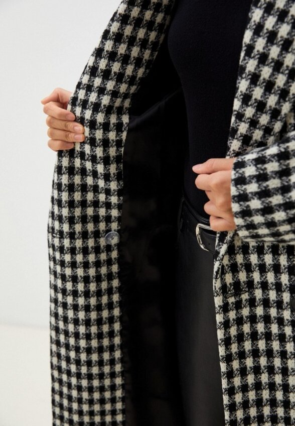 Пальто двубортное Latrika