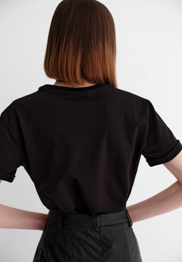 Футболка Laroom