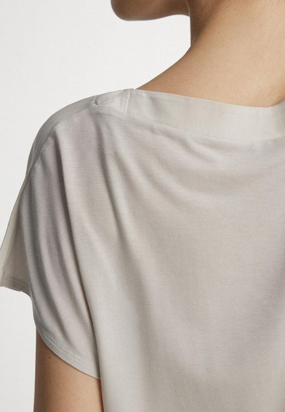 Блуза Falconeri