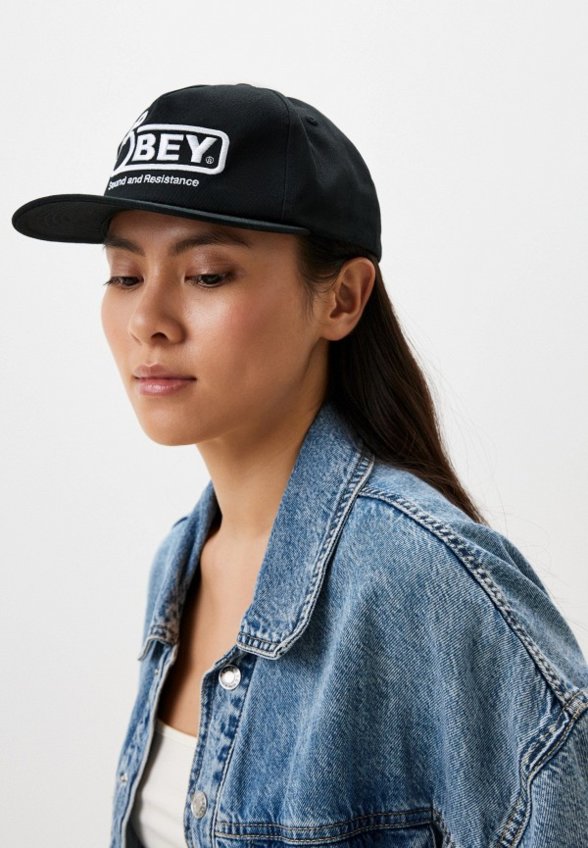 Бейсболка Obey
