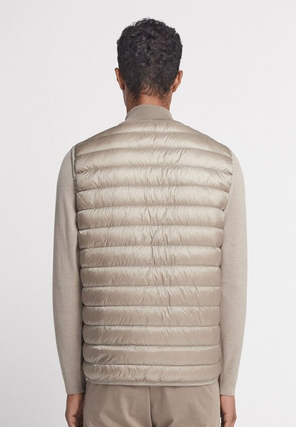 Жилет утепленный Falconeri