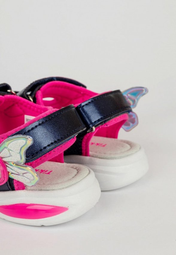 Сандалии Tikkago