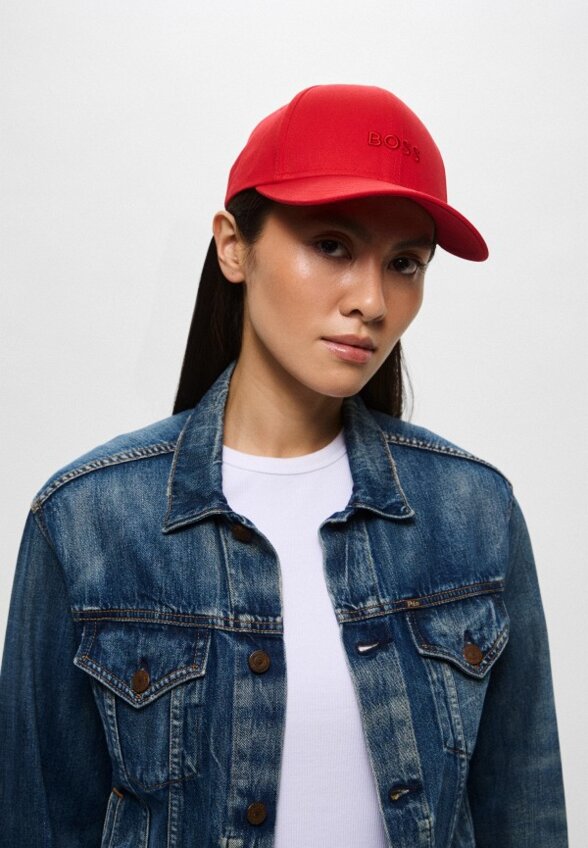 Бейсболка Boss