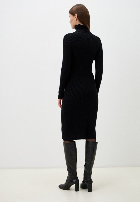 Платье Terranova