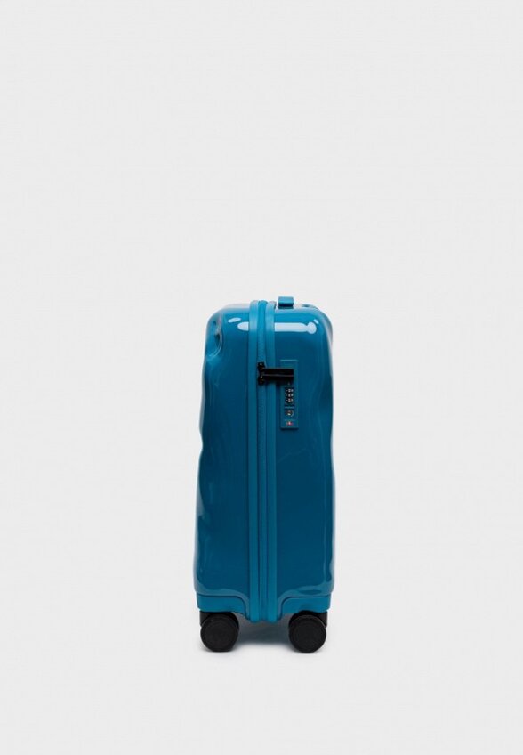 Чемодан Crash Baggage