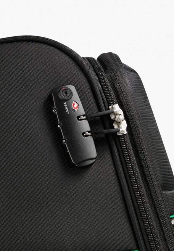 Чемодан Delsey