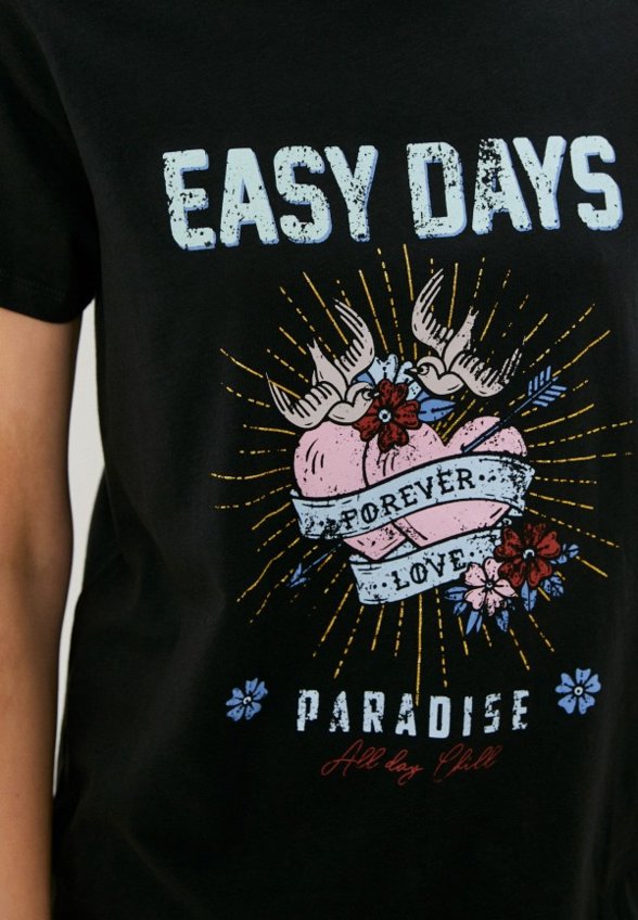 Футболка Colin's