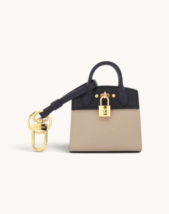 Louis Vuitton Charm женщинам