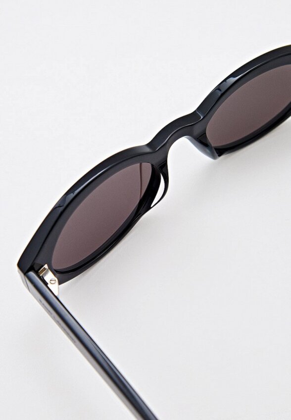Очки солнцезащитные Saint Laurent