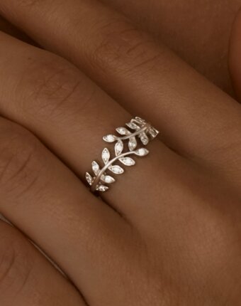 Серебряное кольцо с фианитами в форме веточки MIESTILO MIE женщинам