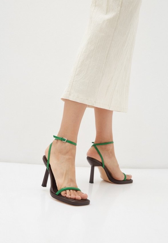 Босоножки Evigi