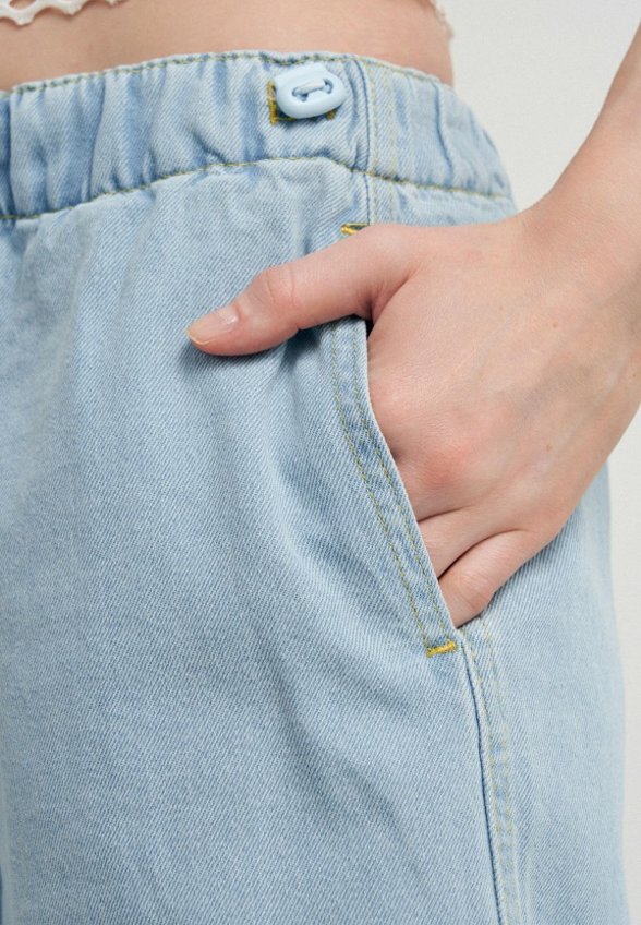 Джинсы Твое