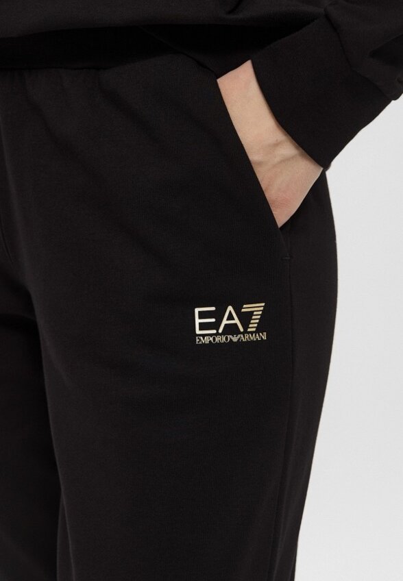 Костюм спортивный EA7