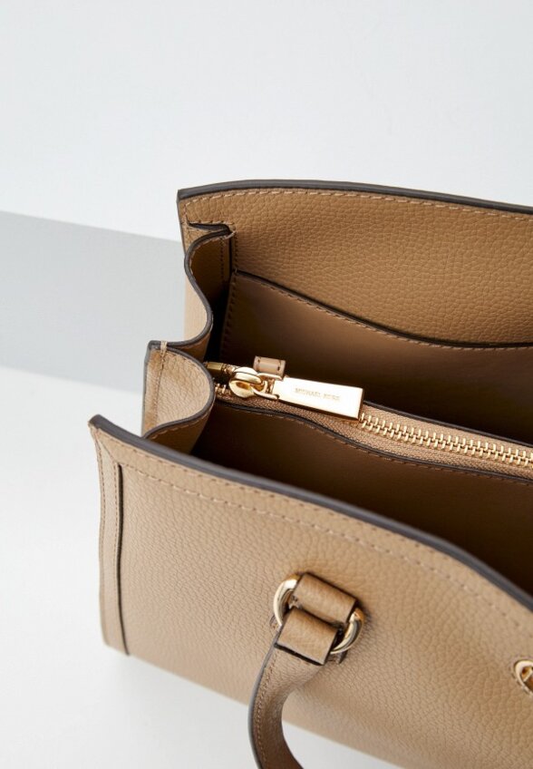 Сумка и брелок Michael Michael Kors