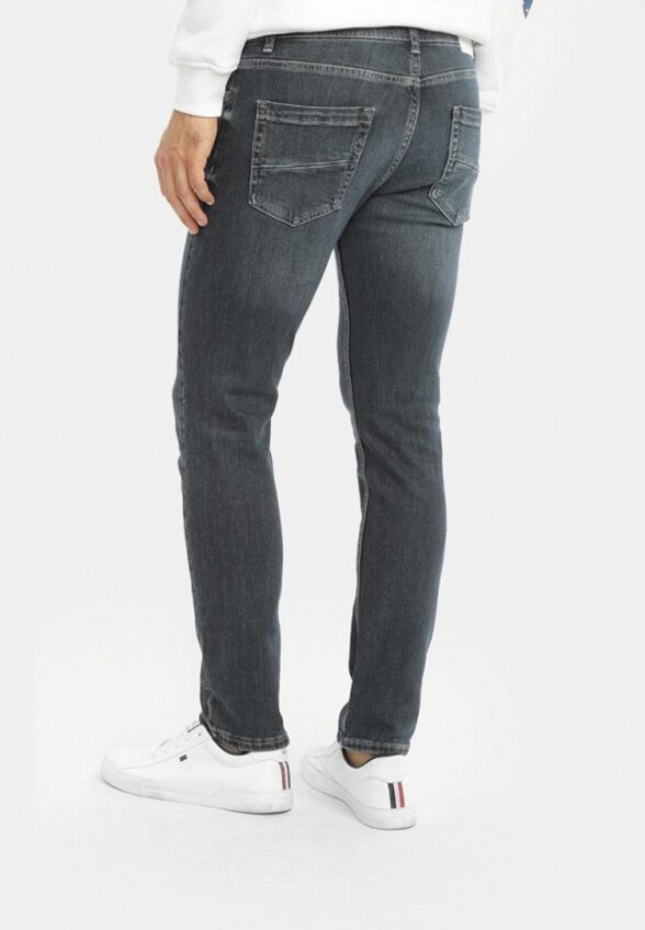 Джинсы A Passion Play