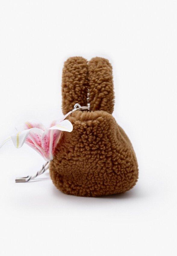 Меховая сумка с обвесами для девочек