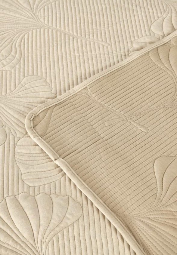 Комплект с покрывалом Sofi De Marko