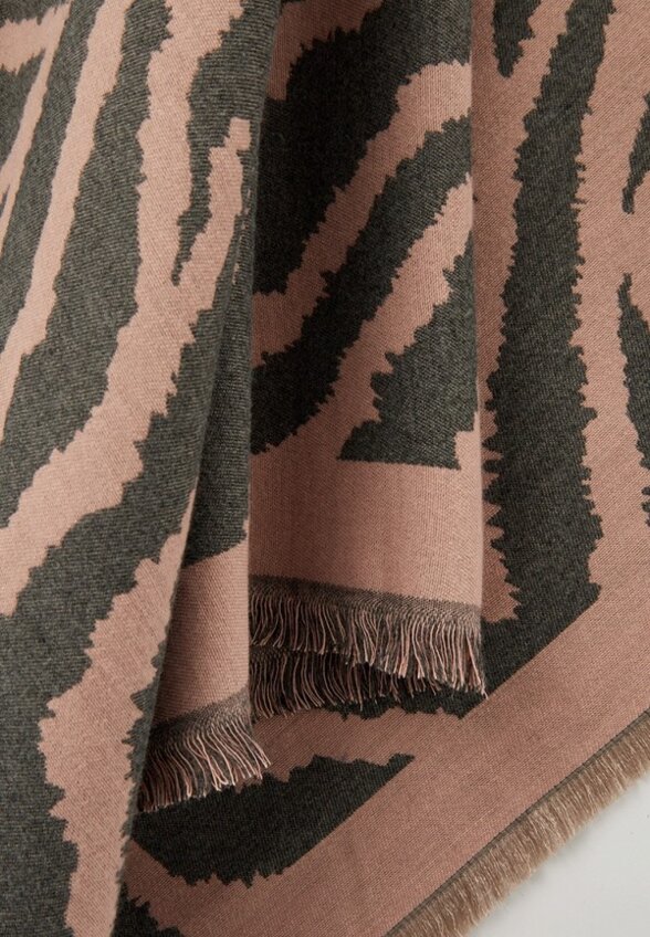 Платок Rosedena