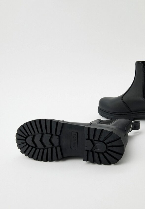 Ботинки Guess