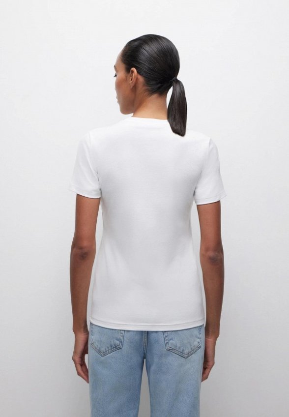 Футболка belle you