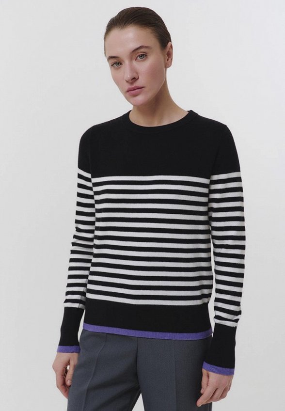 Джемпер Daisyknit