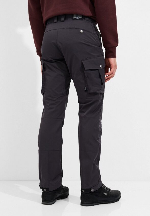 Брюки и брелок BASK