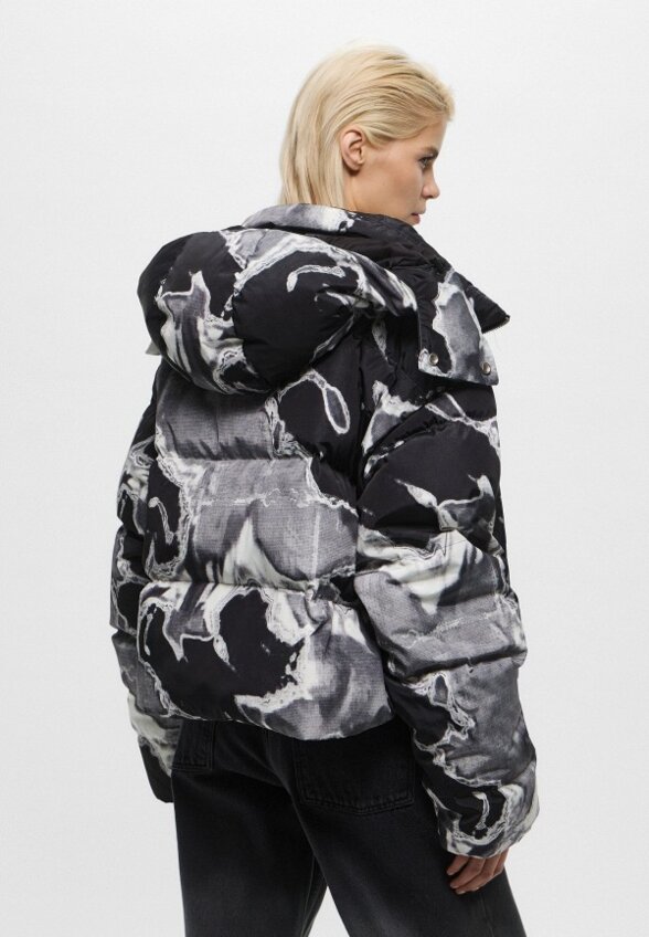 Пуховик Red September