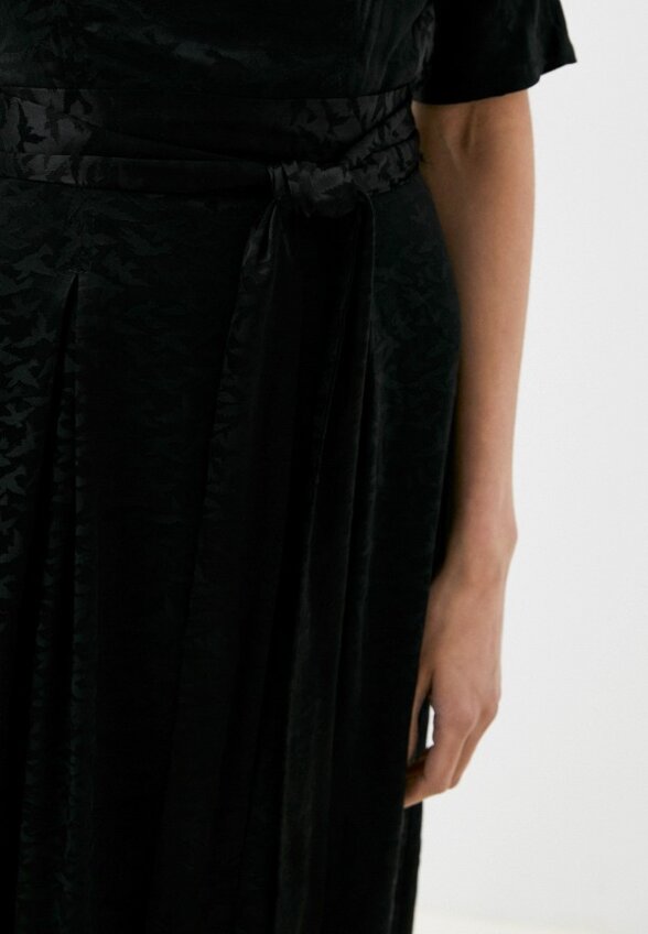 Платье MadaM T