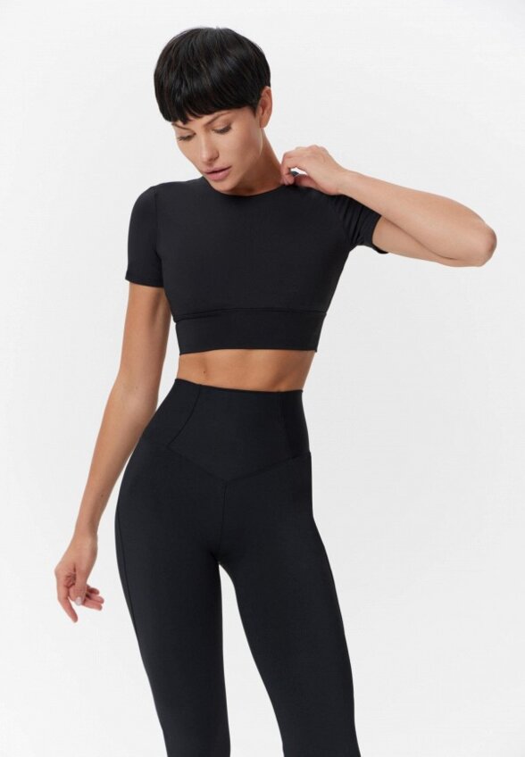 Топ спортивный Neverlate