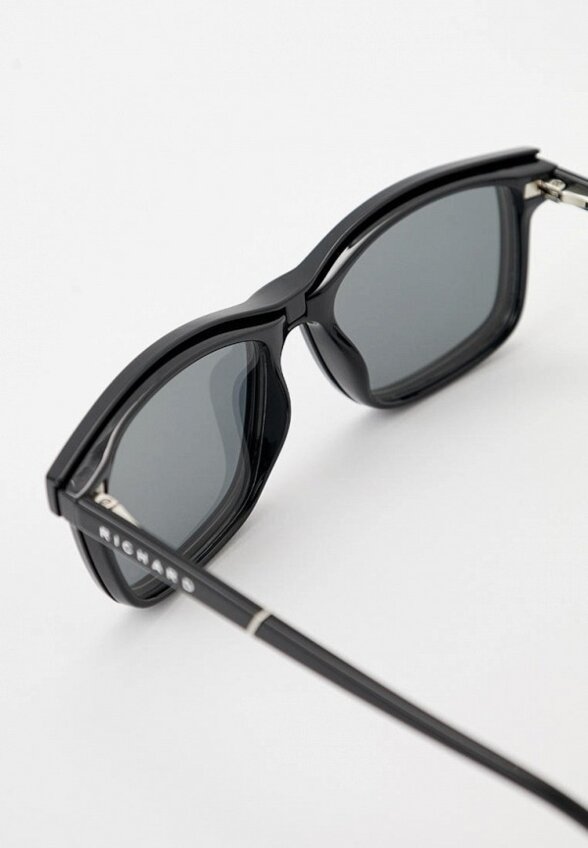 Очки солнцезащитные Thom Richard