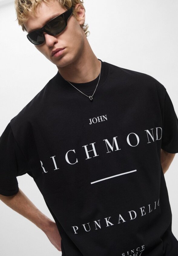 Футболка John Richmond