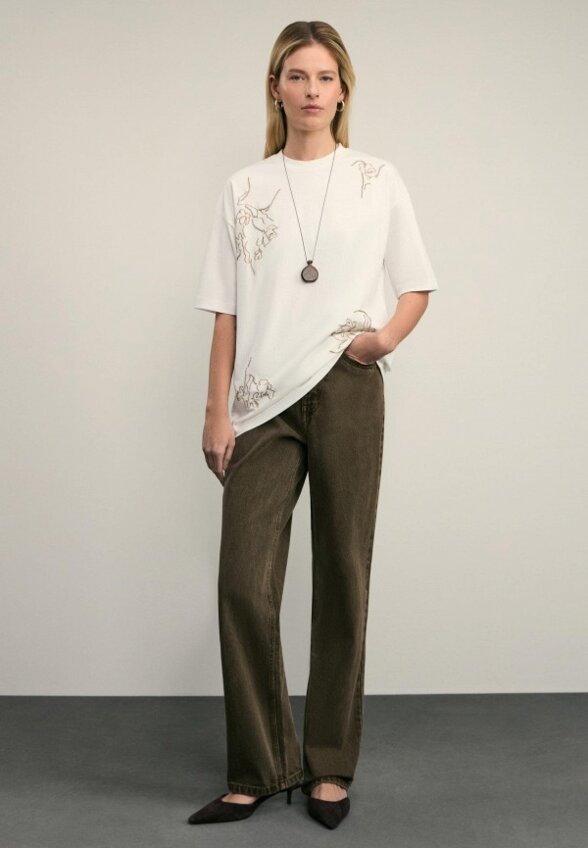 Футболка Zarina