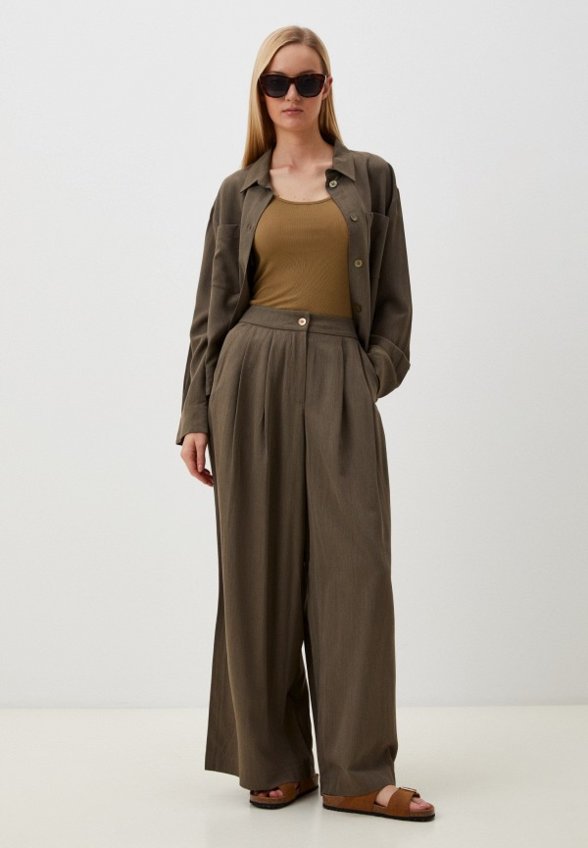 Костюм Voluminous