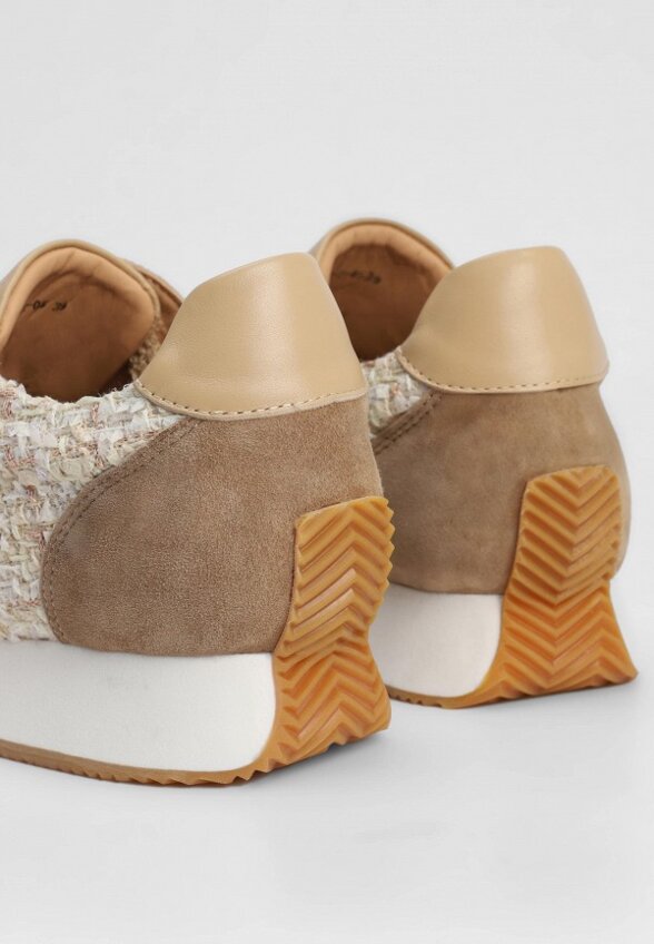 Кроссовки Calin Doux