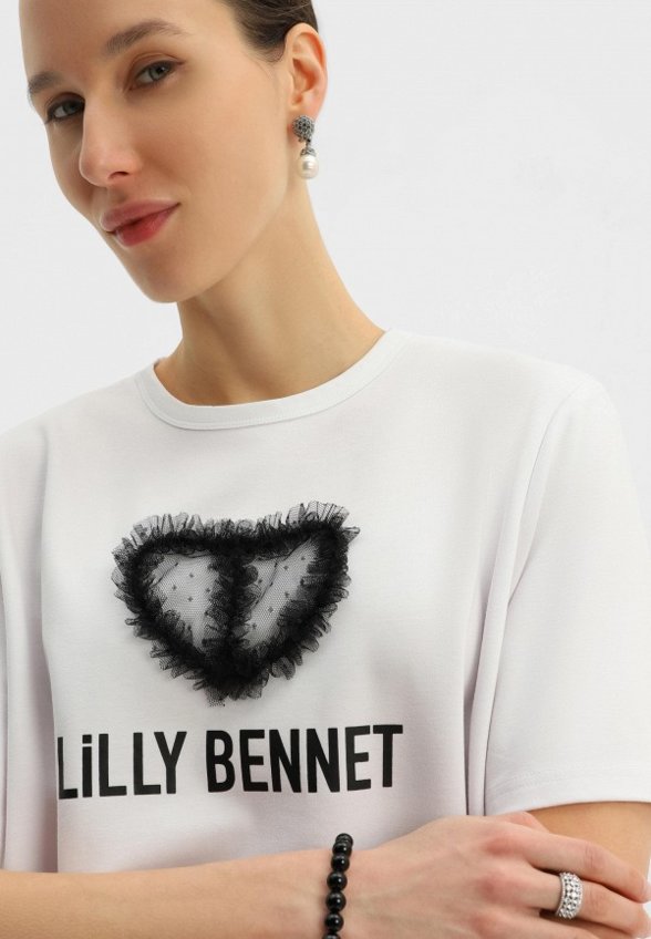 Футболка Lilly Bennet