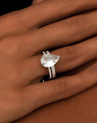 Крупное серебряное кольцо МАЙЯ П с горным хрусталем MIE женщинам