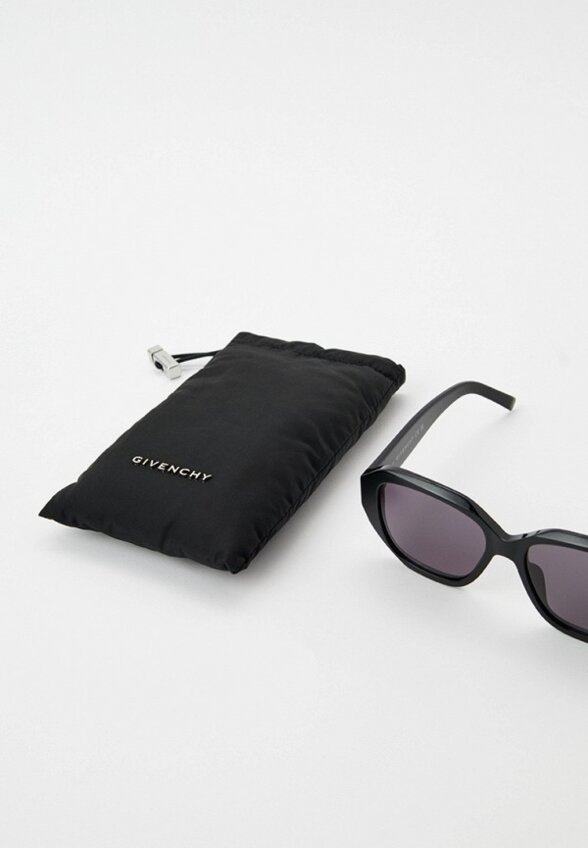 Очки солнцезащитные Givenchy