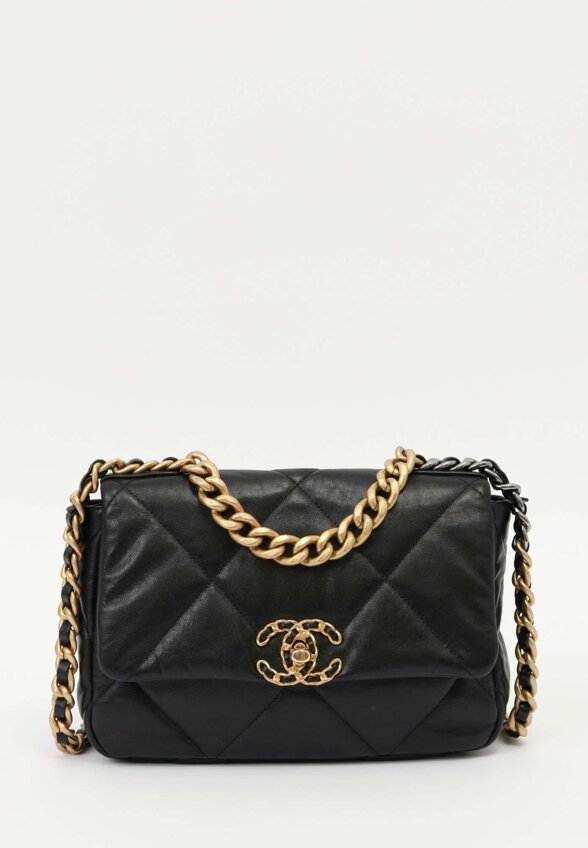 Chanel 19
