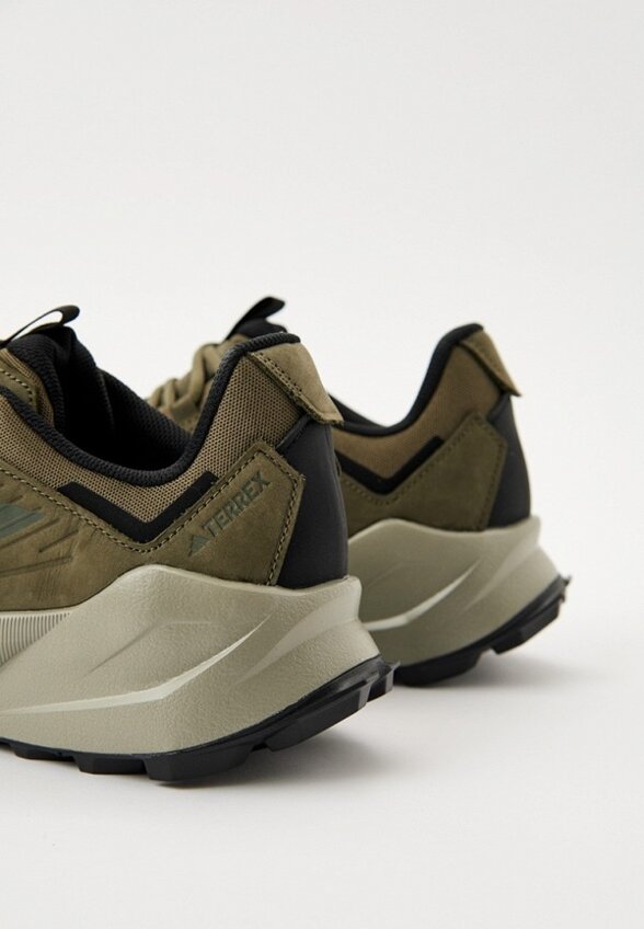 Кроссовки трекинговые adidas