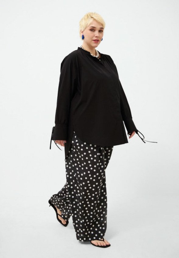 Блуза Lessismore