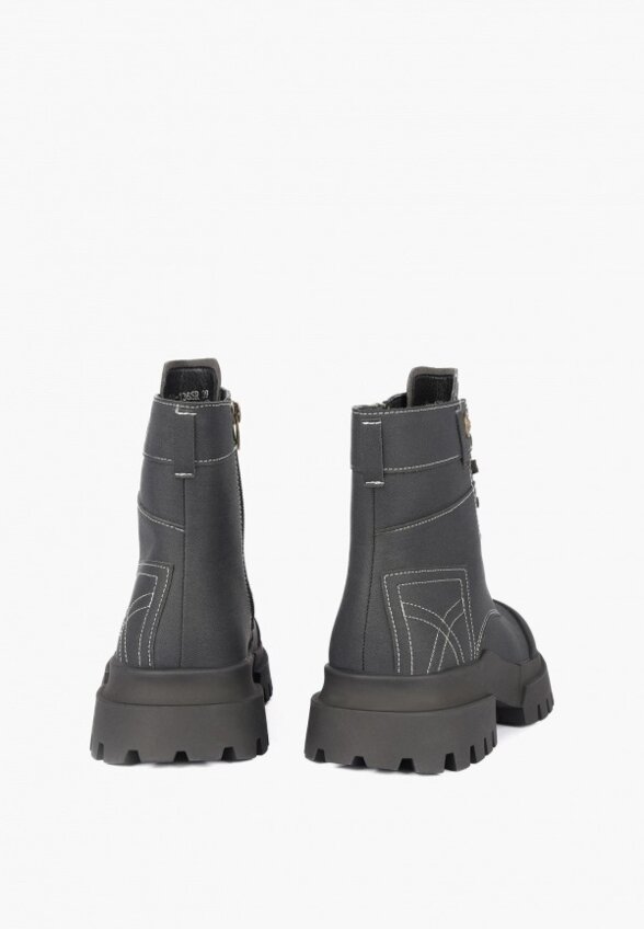 Ботинки Instreet