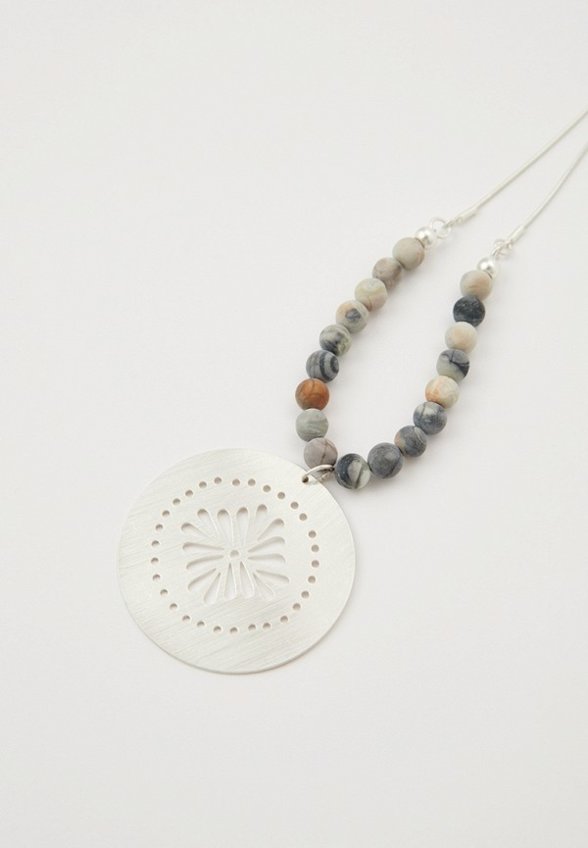 Колье Модные истории